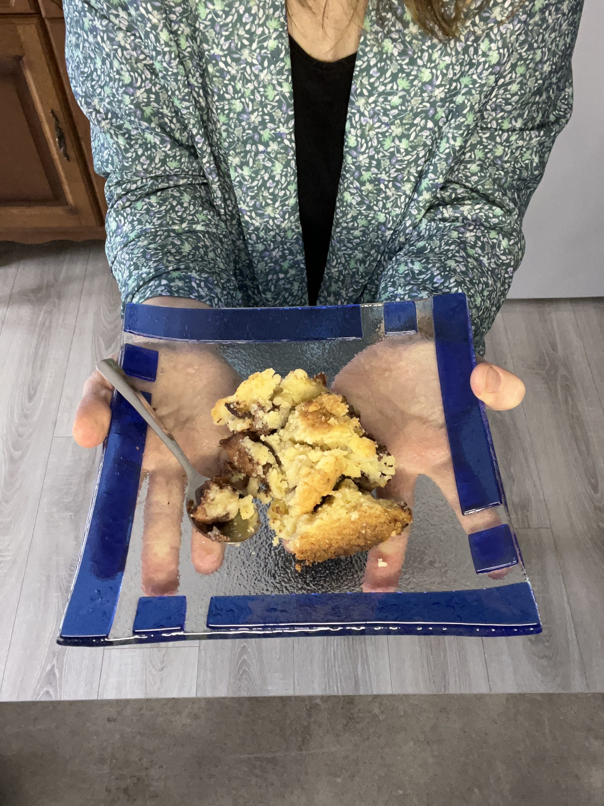 Lire la suite à propos de l’article Crumble pomme, chocolat et cannelle